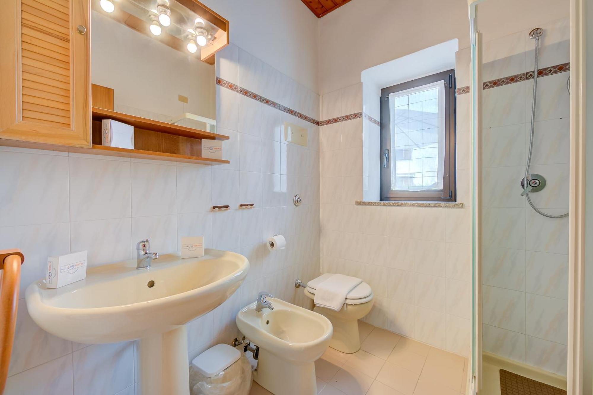 Al Peveri - Private Parking & Near Lake - Happy Rentals Toscolano Maderno Exteriör bild