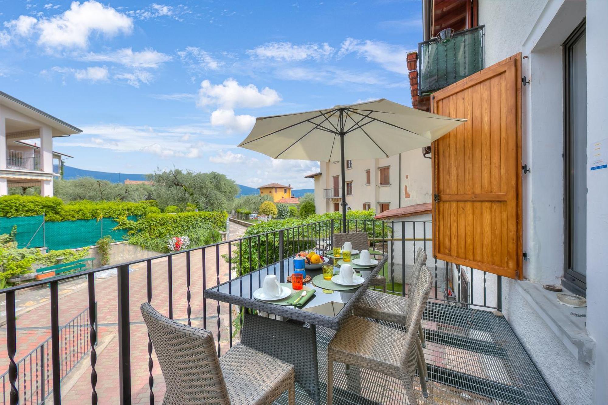Al Peveri - Private Parking & Near Lake - Happy Rentals Toscolano Maderno Exteriör bild