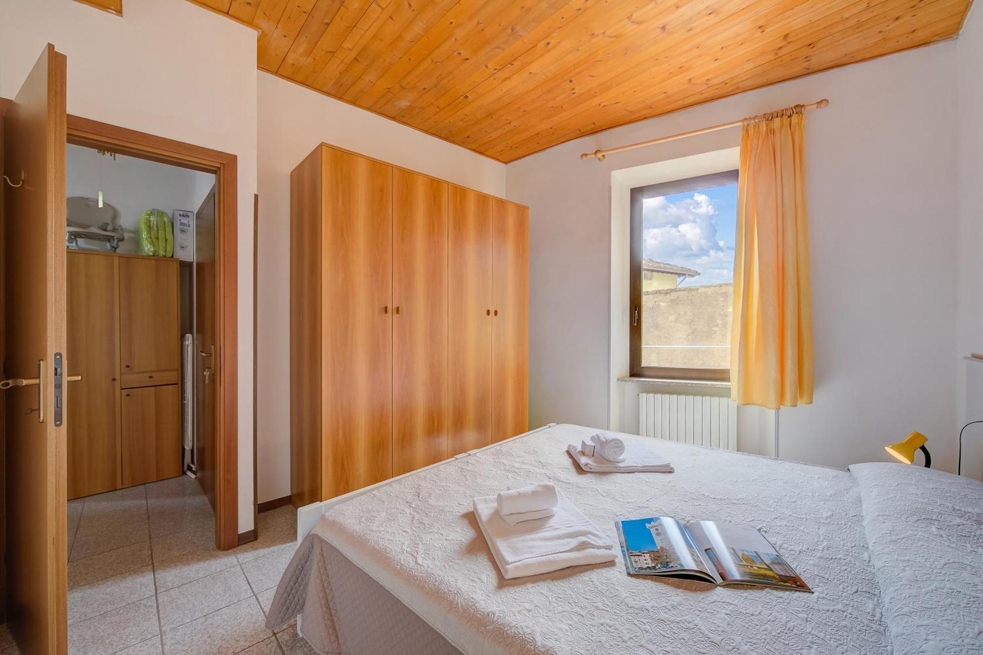 Al Peveri - Private Parking & Near Lake - Happy Rentals Toscolano Maderno Exteriör bild